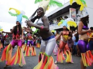 Carnival Limon, photo by La Nacion