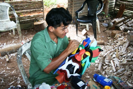 Boruca mask maker Santos Leiva, Costa Rica