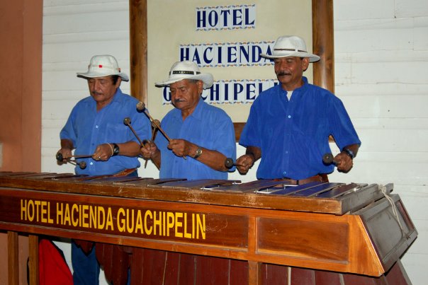 Hacienda Guachipelin marimba music live