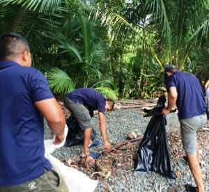 Beach cleanup at Nicuesa Lodge Costa Rica