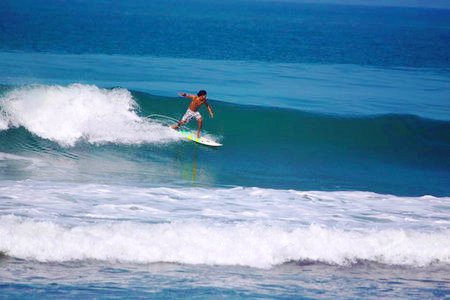 Surfing Playa Guiones, Costa Rica