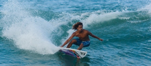Costa Rica surfer Carlos Munoz, image by Costa Rica Surf Federation