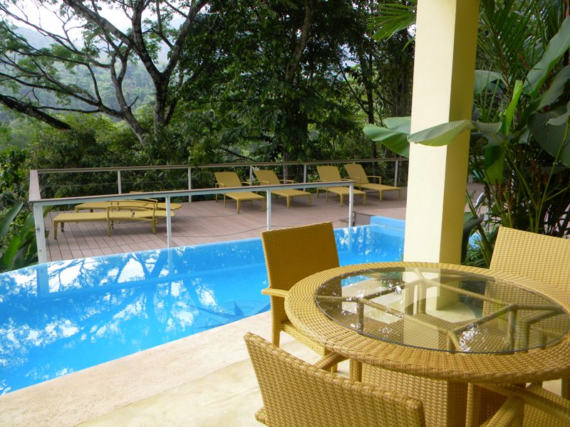Portasol Casa Mono Loco pool and terrace