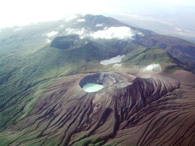 Rincon de la Vieja Volcano and Santa Maria crater