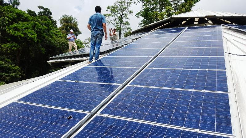 Solar energy system at Veragua Rainforest