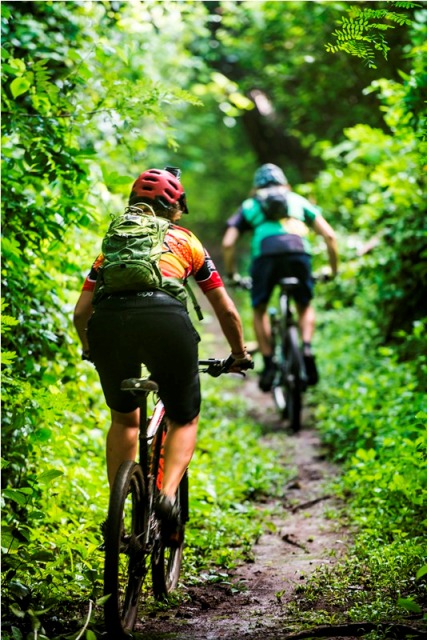 Costa Rica mountain biking tours at Hacienda Guachipelin