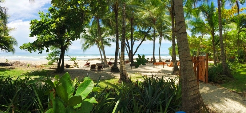 beachfront-hotel-tropico-latino-in-santa-teresa-costa-rica