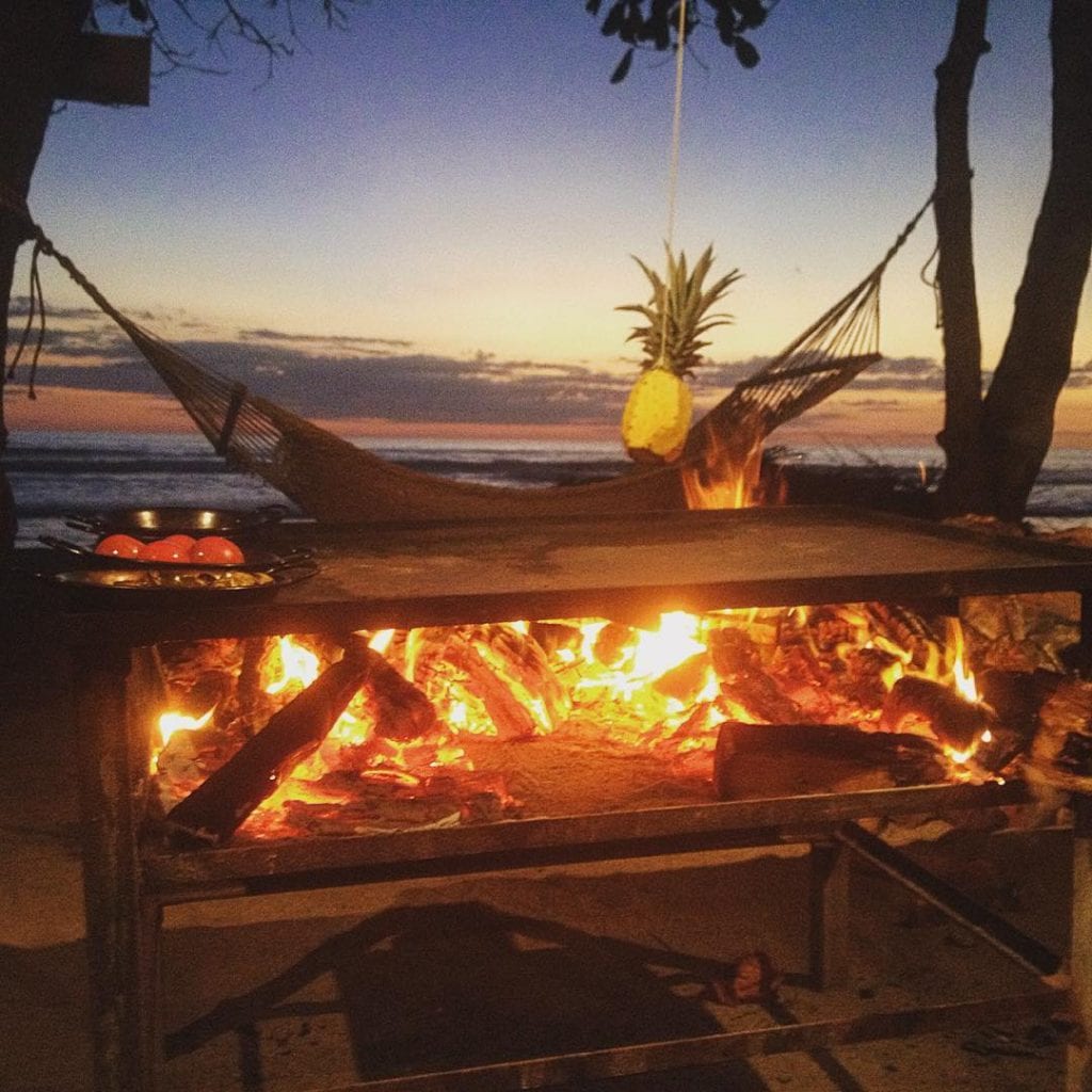 Cooking on the beach, photo by lucianoriotti.