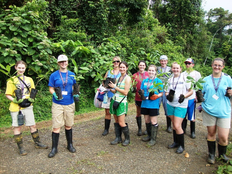 Veragua Rainforest tree planting