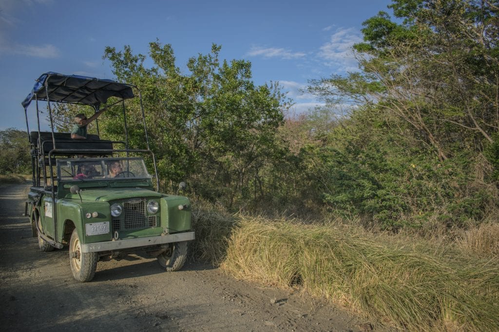 Land Rover 4x4 modificado usado para tour tipo safari. Foto cortesía Rancho Humo.