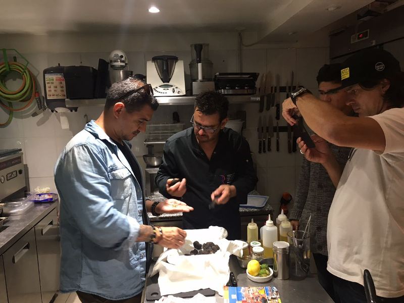Randy in France for Petit Fute.