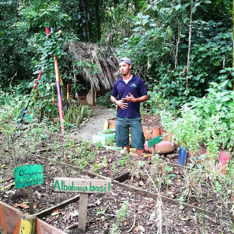 guides at nicuesa lodge