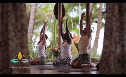 beachfront Yoga in Santa Teresa Cosa Rica