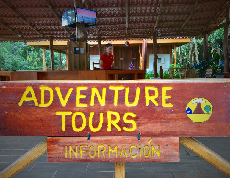 Adventure Center Hacienda Guachipelin